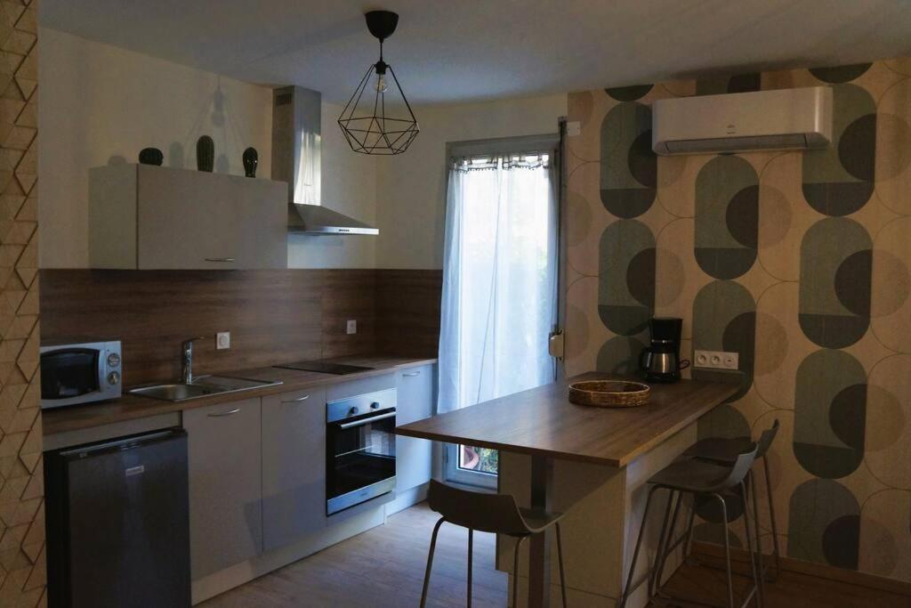 Studio Climatise Et Spacieux Situe Pres Des Parcs Vichy Esterno foto